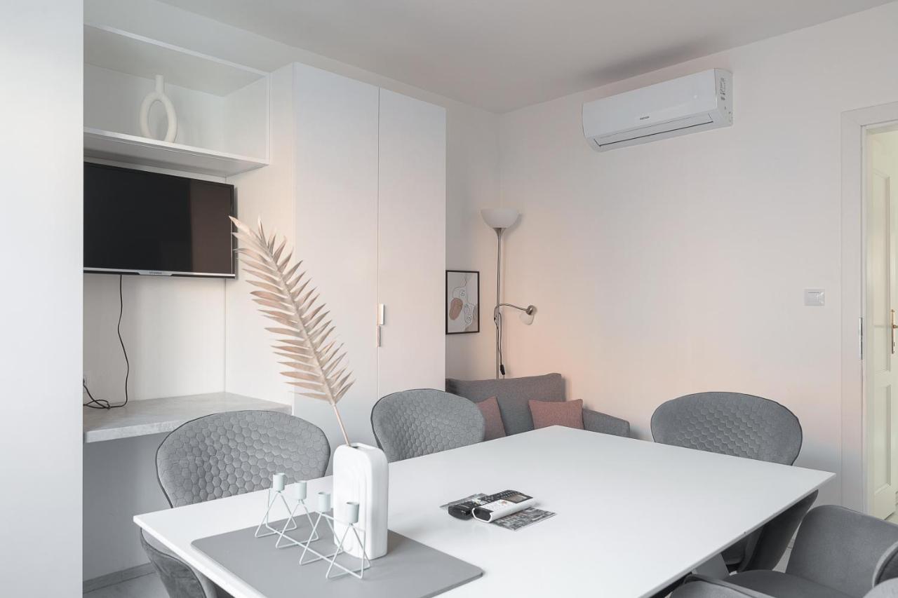 Skolska Winter Terrace Apartment Prague Exterior photo